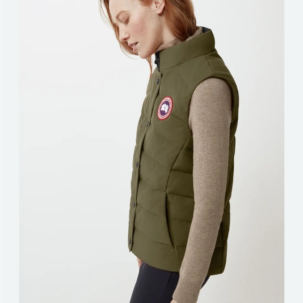 CANADA GOOSE Freestyle Olive Green Puffer Vest - Picture 2 of 8